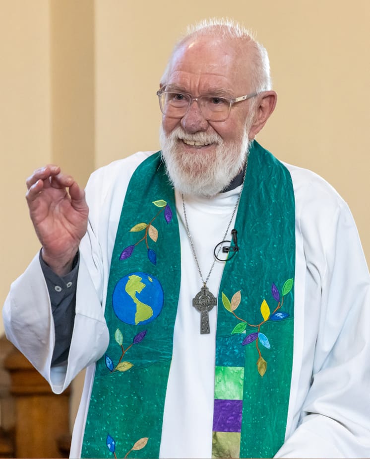 Rev Chris Page 0Q8A0581a Rev Chris Page 0Q8A0581a